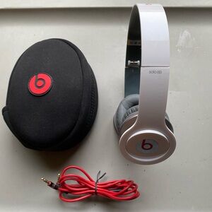 Beats by Dre Solo HD Wired Headphones